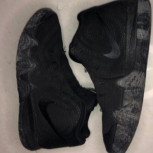 Kyrie 4 Blackouts